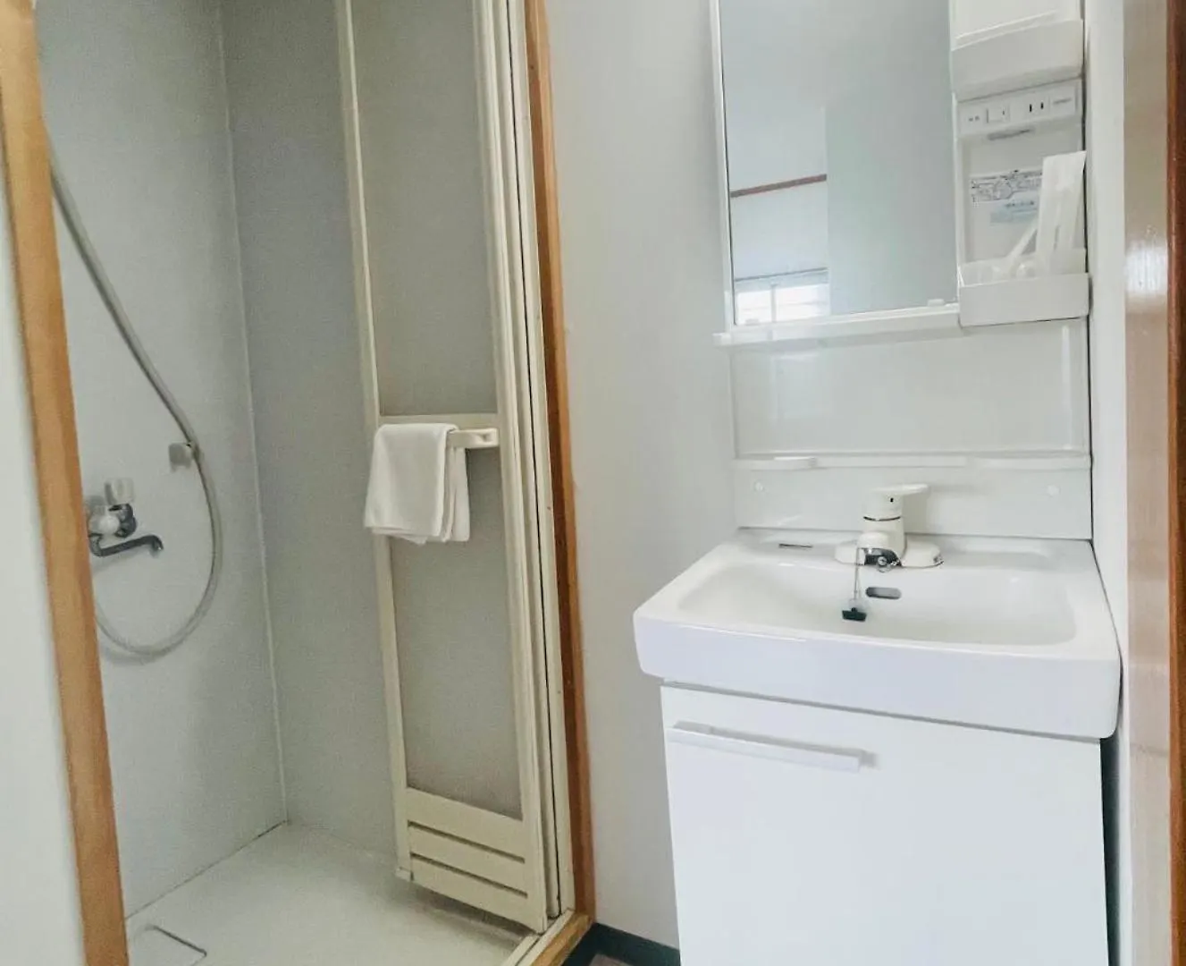 Red House Apartment Tokyo