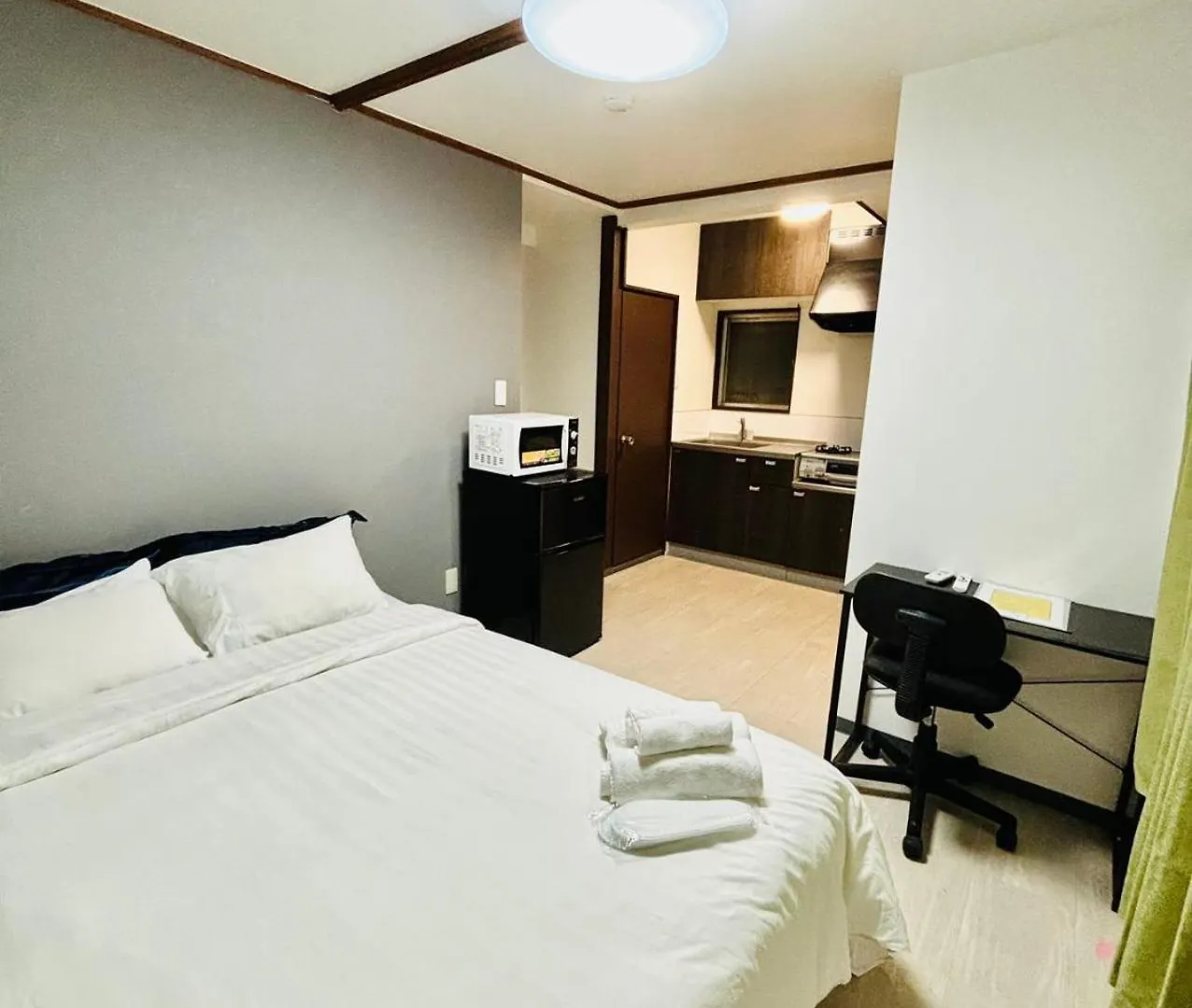 도쿄 Red House 아파트