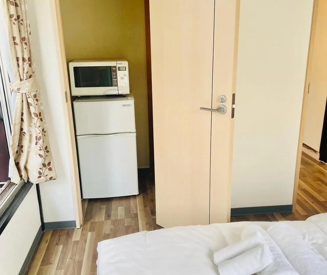 Red House Apartment Tokyo